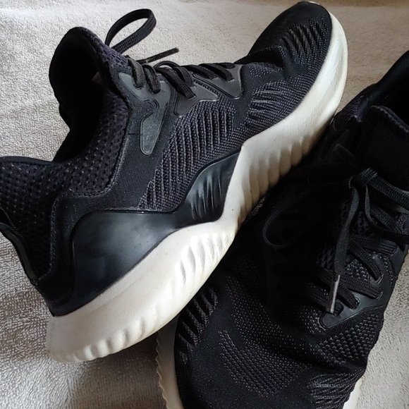 Adidas alpha bounce sneaker mn. Sz.8 - Picture 7 of 12